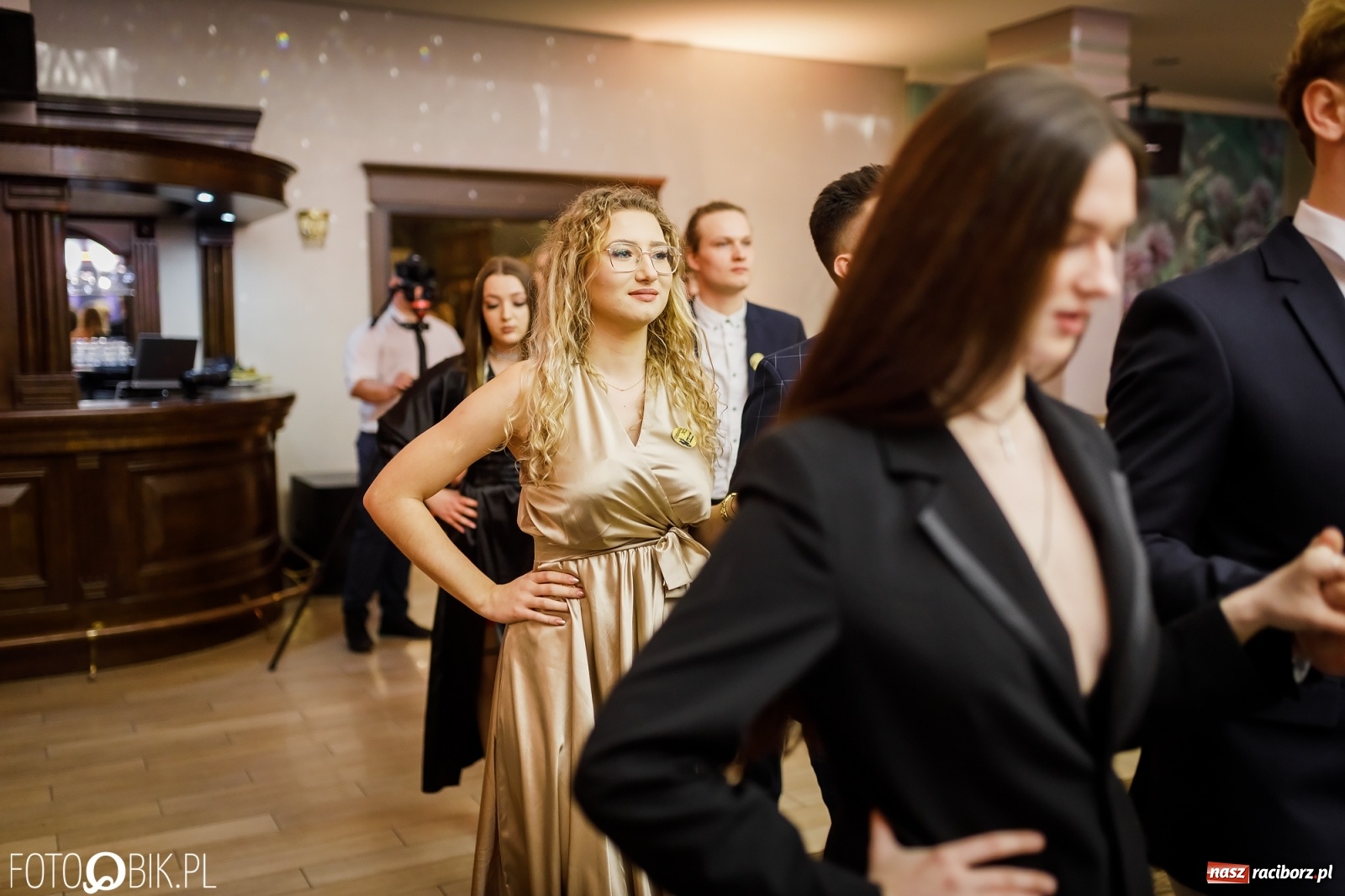 Zdjęcie w galerii na portalu naszraciborz.pl: Bal maturalny raciborskiego Ekonomika [FOTO i WIDEO] wiadomości z regionu