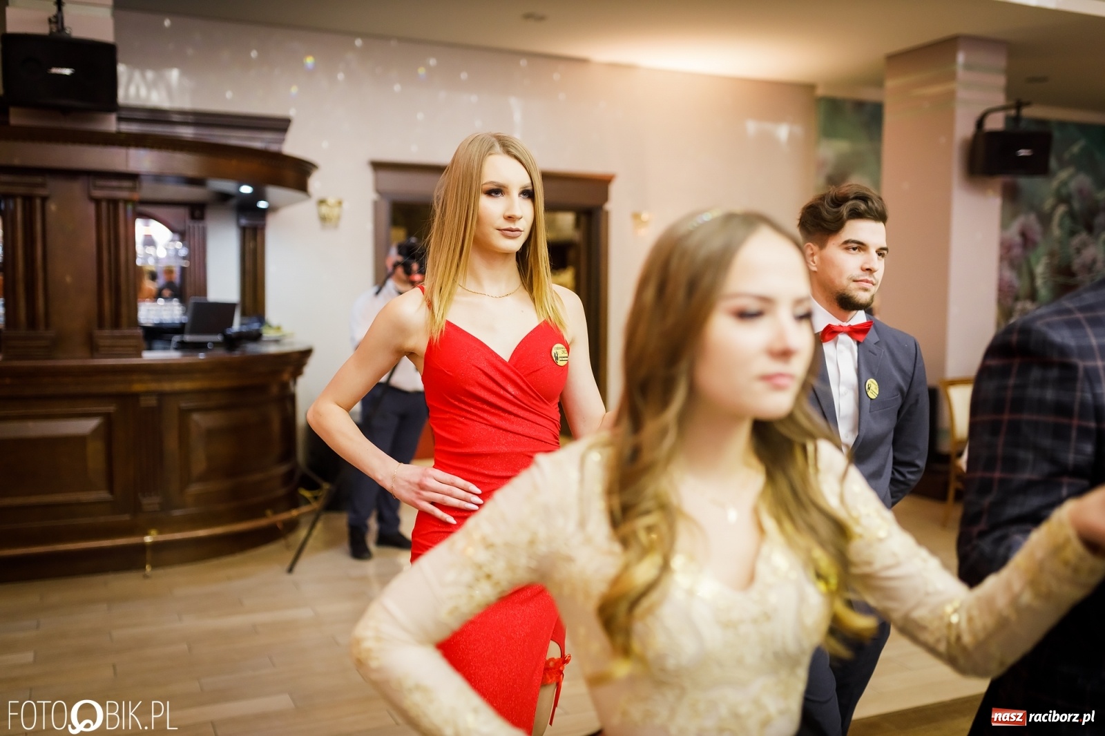 Zdjęcie w galerii na portalu naszraciborz.pl: Bal maturalny raciborskiego Ekonomika [FOTO i WIDEO] wiadomości z regionu
