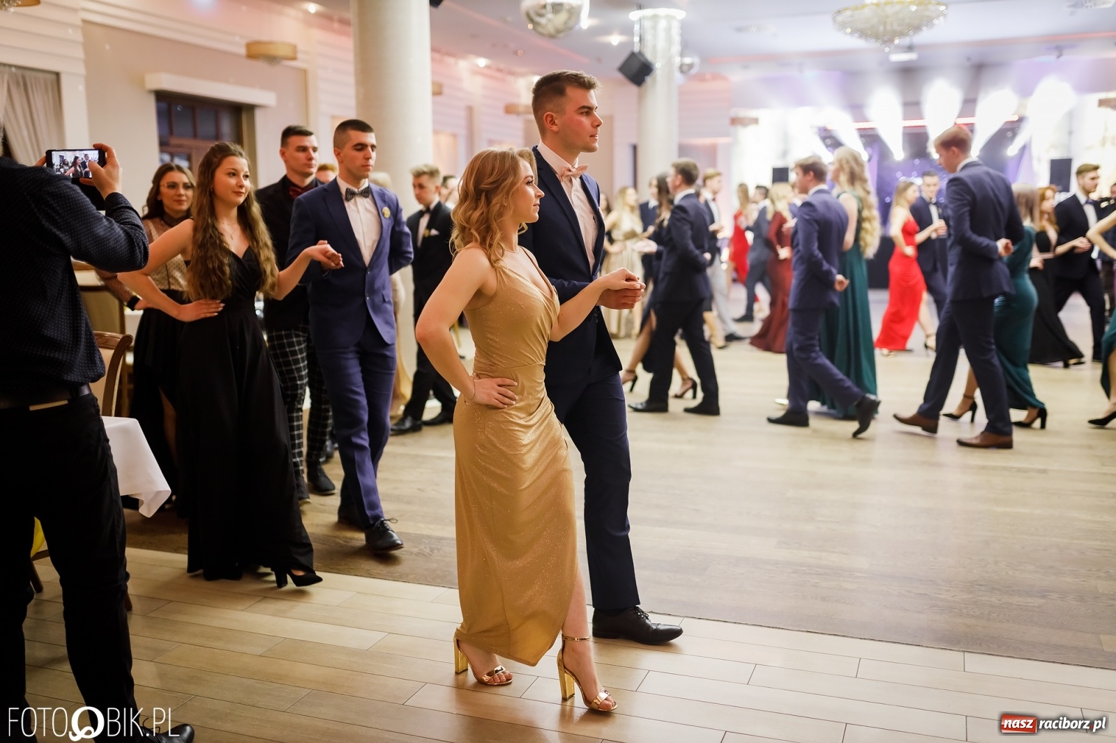 Zdjęcie w galerii na portalu naszraciborz.pl: Bal maturalny raciborskiego Ekonomika [FOTO i WIDEO] wiadomości z regionu