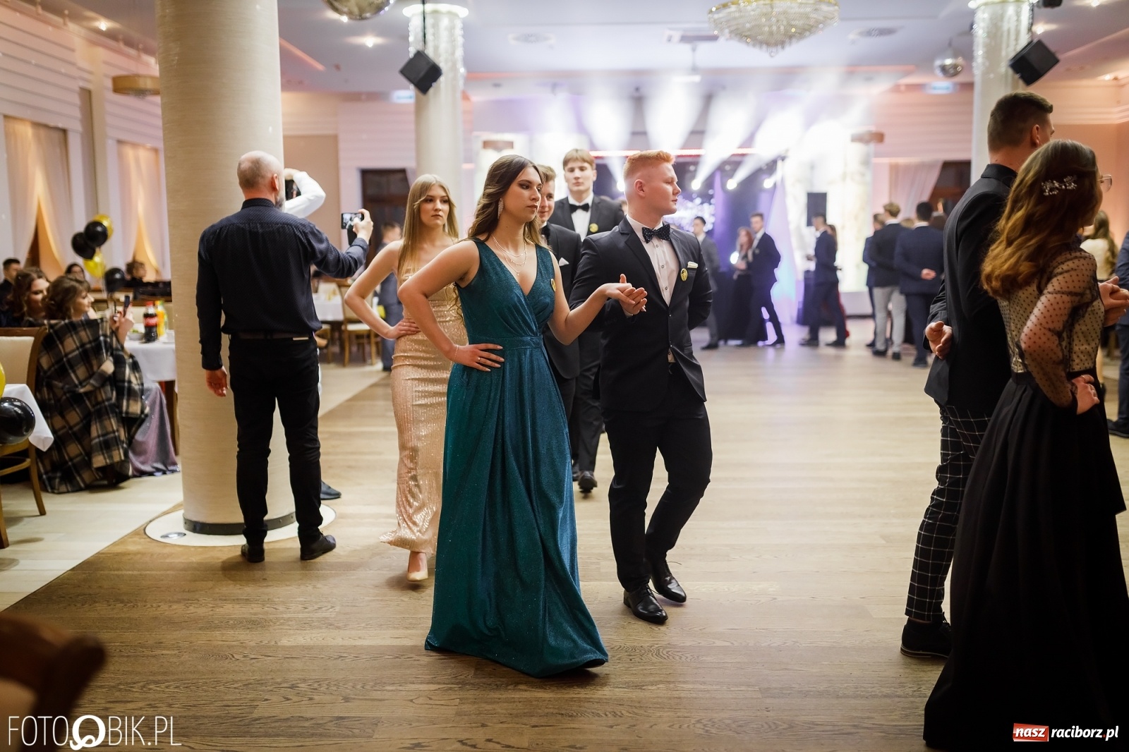 Zdjęcie w galerii na portalu naszraciborz.pl: Bal maturalny raciborskiego Ekonomika [FOTO i WIDEO] wiadomości z regionu
