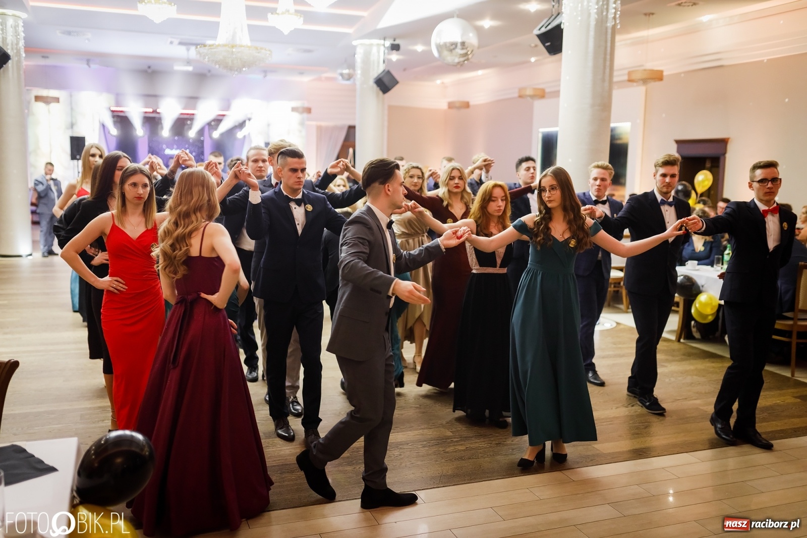 Zdjęcie w galerii na portalu naszraciborz.pl: Bal maturalny raciborskiego Ekonomika [FOTO i WIDEO] wiadomości z regionu