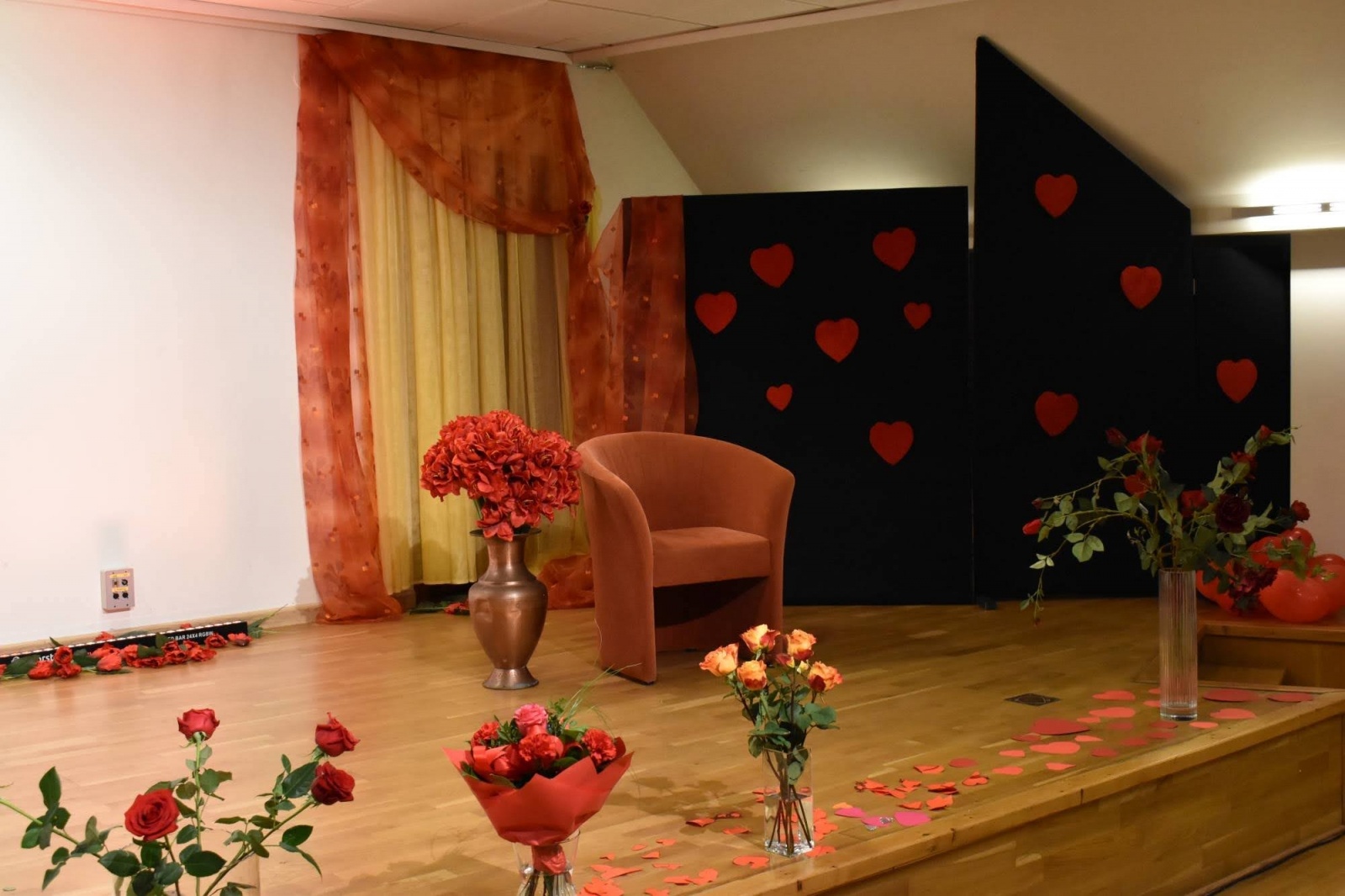 Zdjęcie w galerii na portalu naszraciborz.pl: Na zamku zapachniało Walentynkami wiadomości z regionu