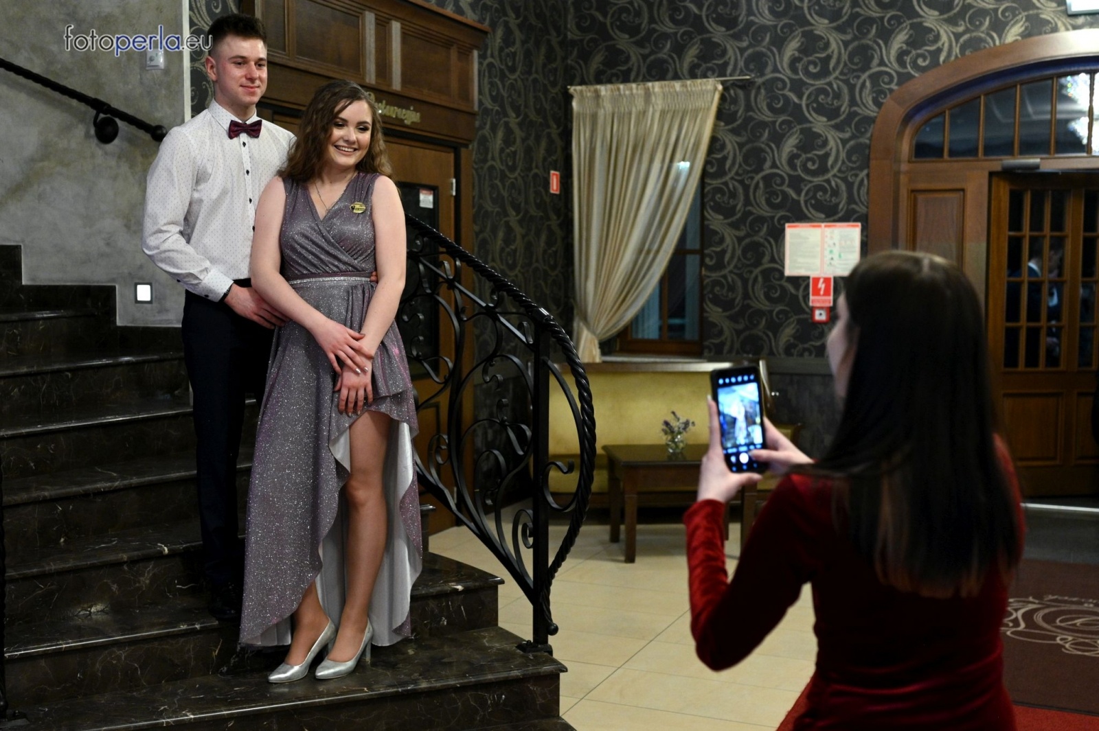 Zdjęcie w galerii na portalu naszraciborz.pl: Przeżyjmy to jeszcze raz. Ekonomik bawił się w dworku Komorno [FOTO] wiadomości z regionu