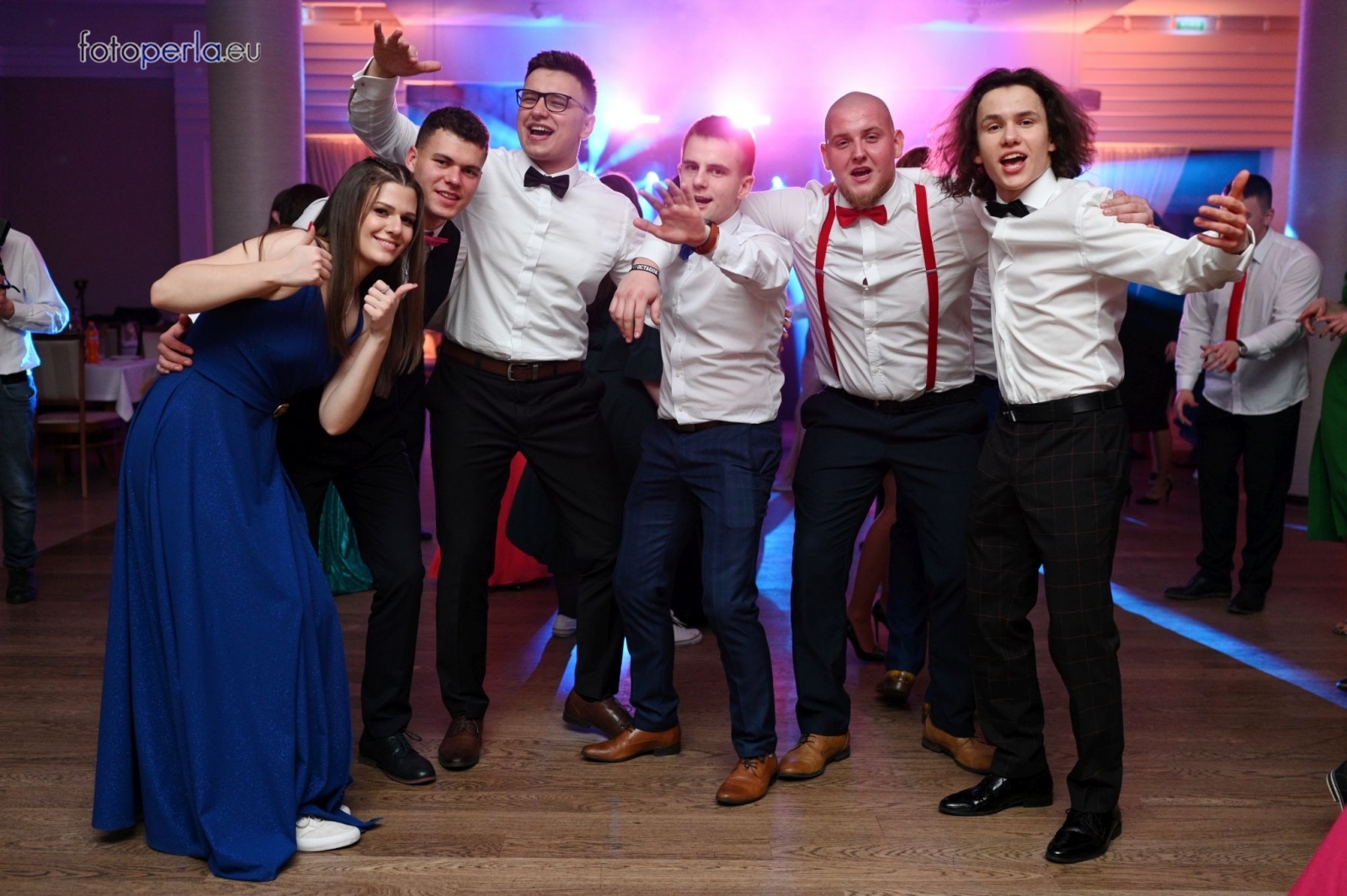 Zdjęcie w galerii na portalu naszraciborz.pl: Przeżyjmy to jeszcze raz. Ekonomik bawił się w dworku Komorno [FOTO] wiadomości z regionu