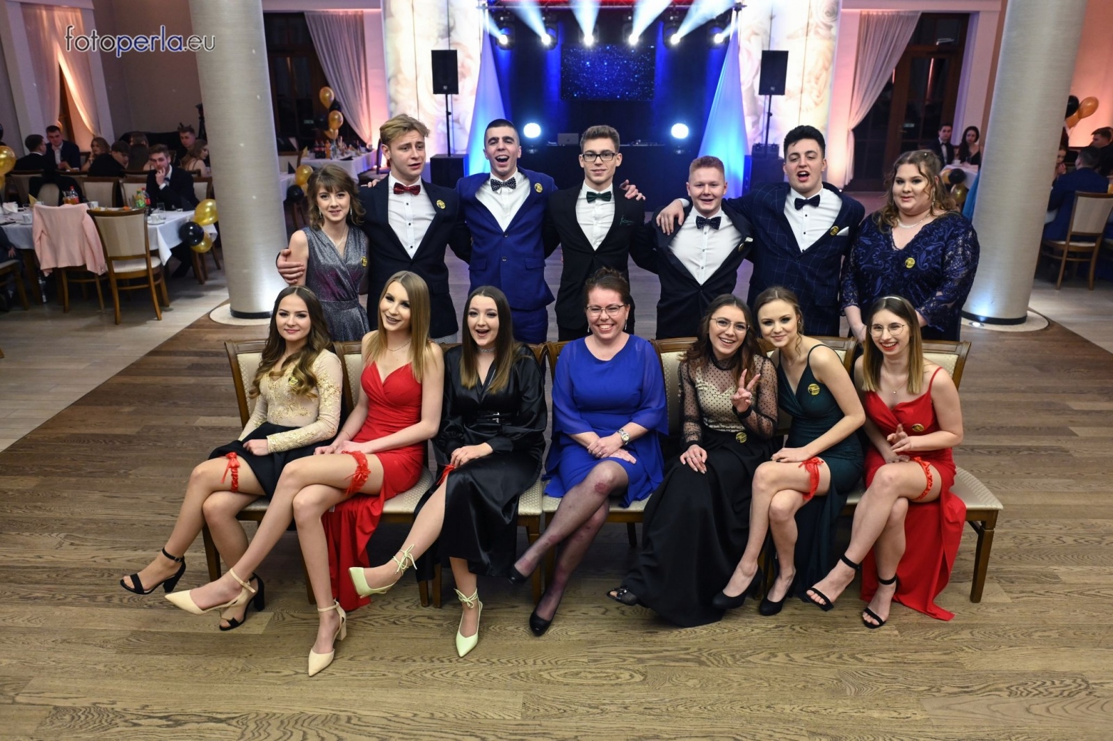 Zdjęcie w galerii na portalu naszraciborz.pl: Przeżyjmy to jeszcze raz. Ekonomik bawił się w dworku Komorno [FOTO] wiadomości z regionu