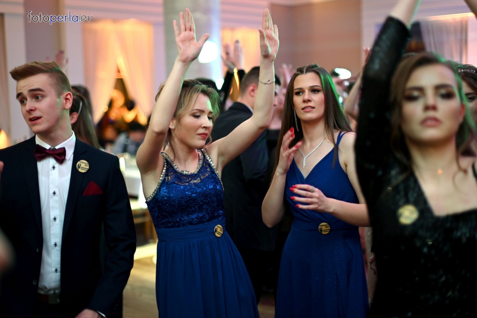 Zdjęcie w galerii na portalu naszraciborz.pl: Przeżyjmy to jeszcze raz. Ekonomik bawił się w dworku Komorno [FOTO] wiadomości z regionu