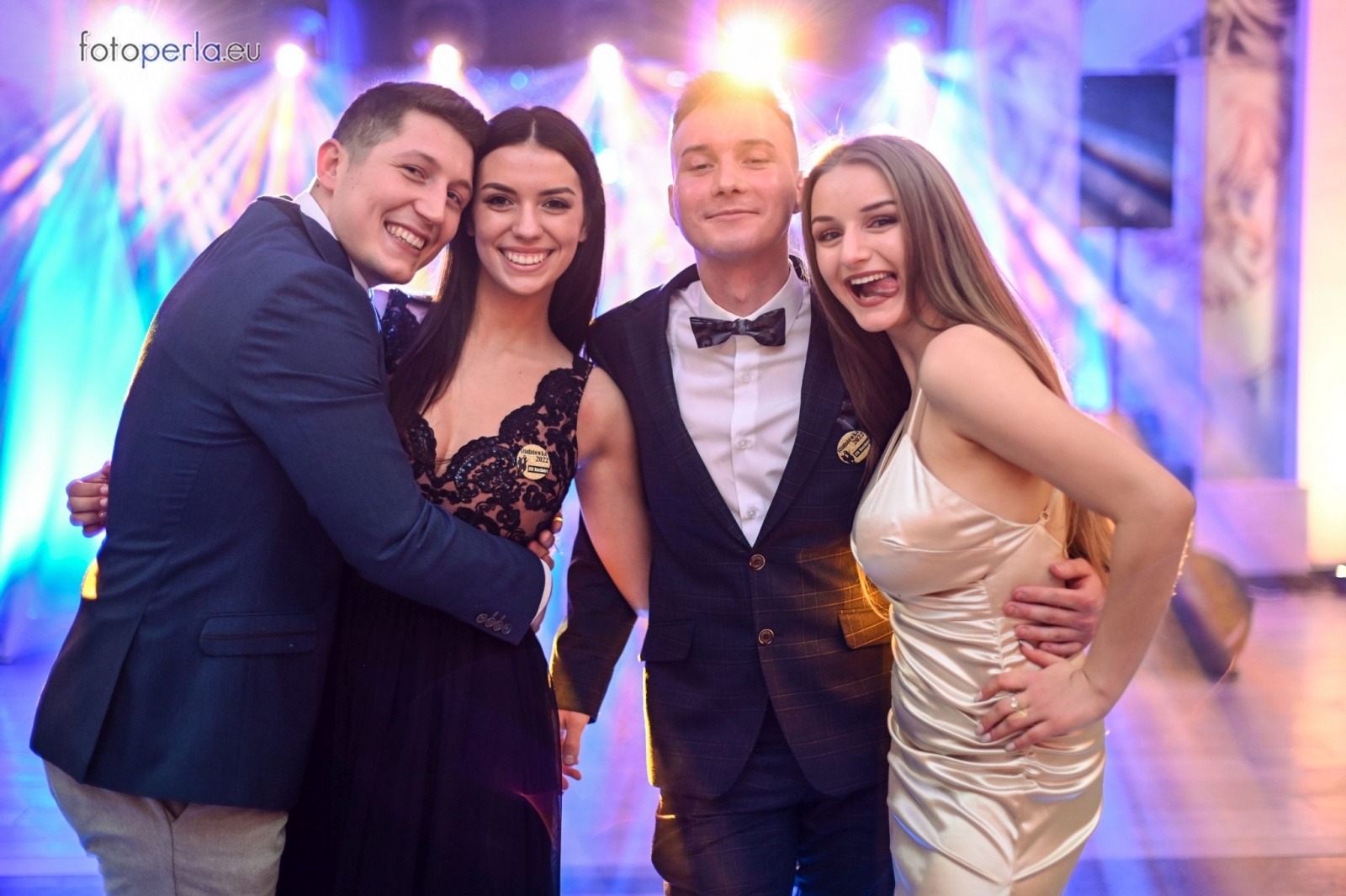 Zdjęcie w galerii na portalu naszraciborz.pl: Przeżyjmy to jeszcze raz. Ekonomik bawił się w dworku Komorno [FOTO] wiadomości z regionu