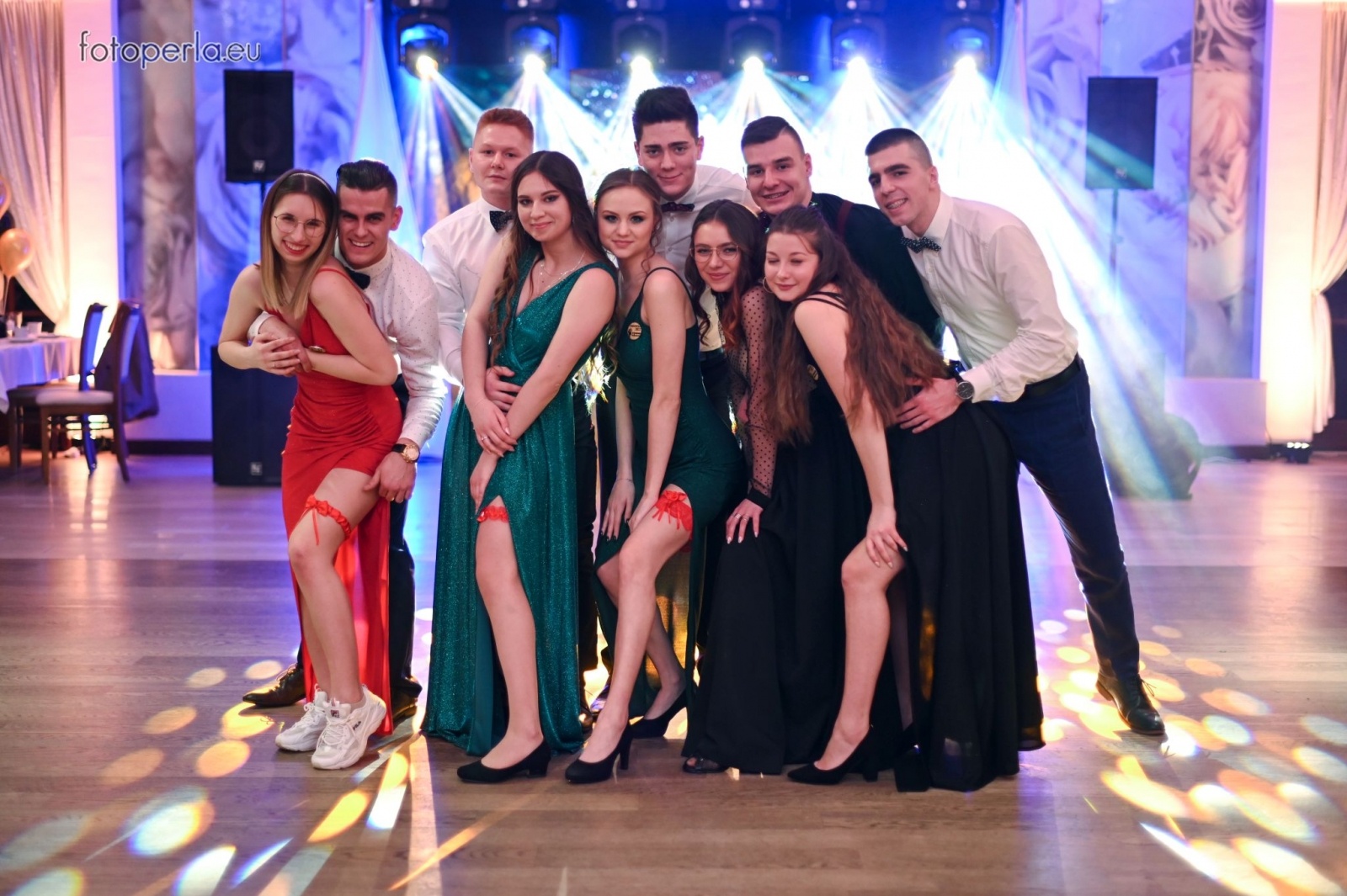 Zdjęcie w galerii na portalu naszraciborz.pl: Przeżyjmy to jeszcze raz. Ekonomik bawił się w dworku Komorno [FOTO] wiadomości z regionu