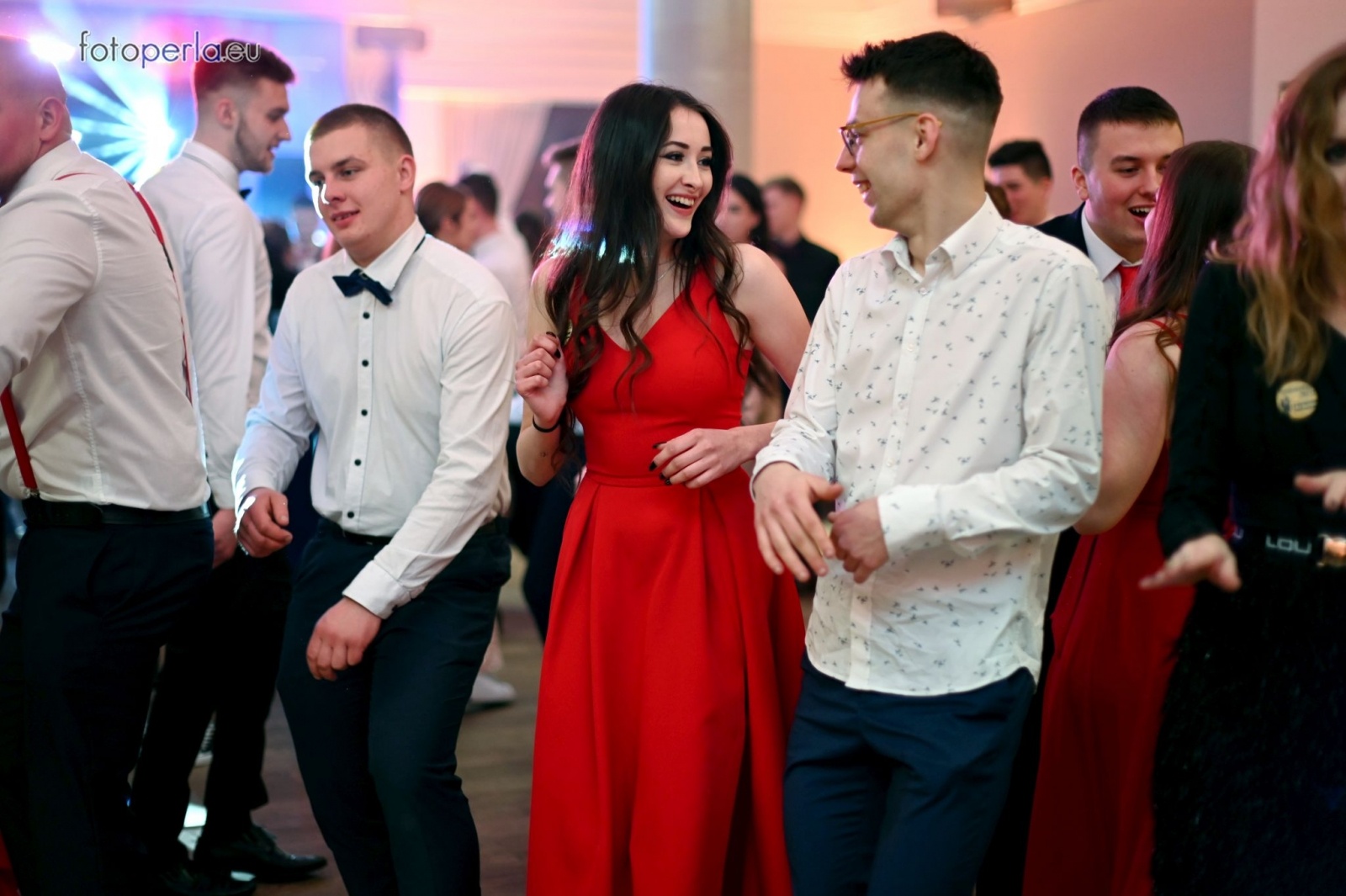 Zdjęcie w galerii na portalu naszraciborz.pl: Przeżyjmy to jeszcze raz. Ekonomik bawił się w dworku Komorno [FOTO] wiadomości z regionu