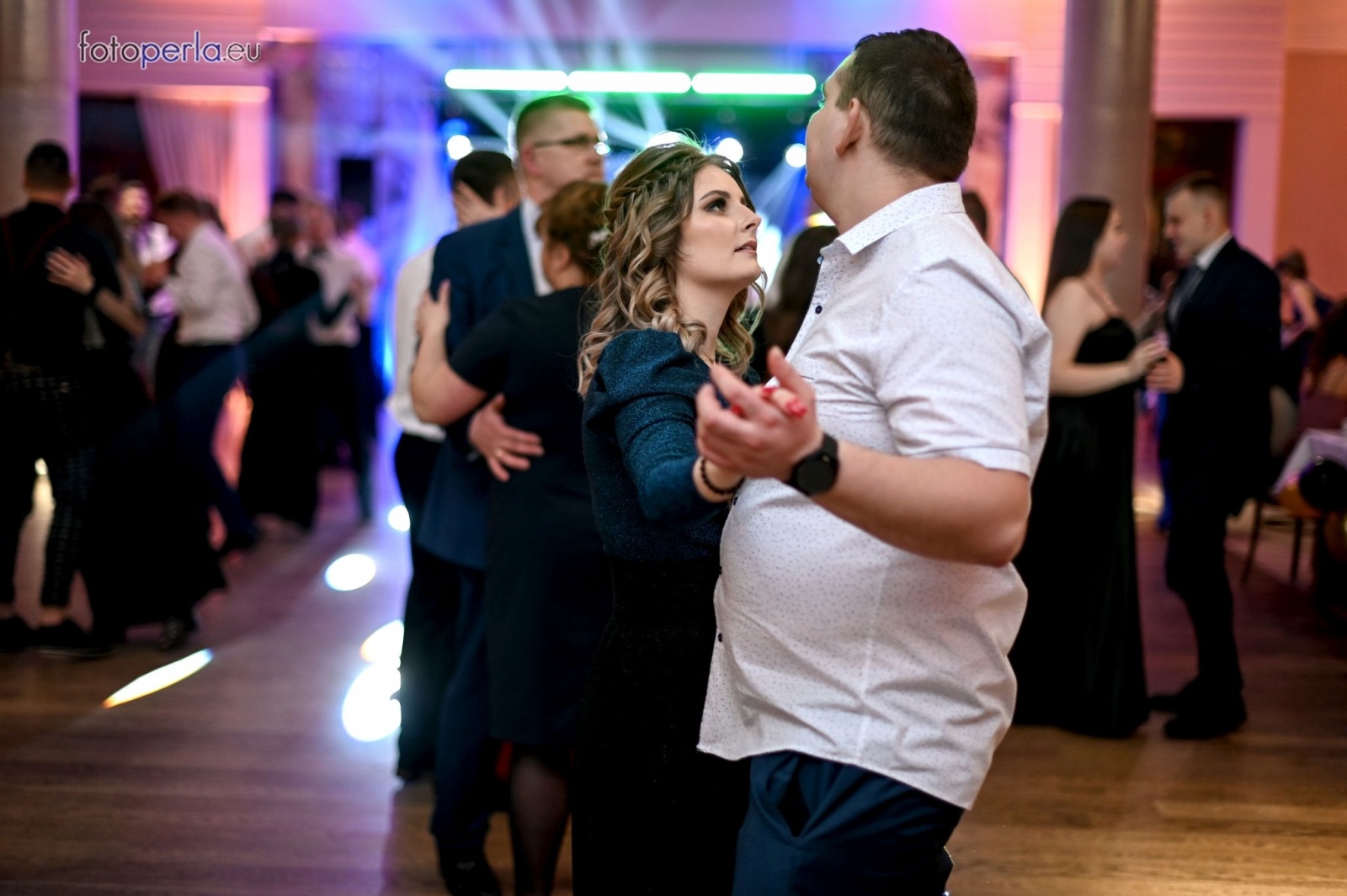 Zdjęcie w galerii na portalu naszraciborz.pl: Przeżyjmy to jeszcze raz. Ekonomik bawił się w dworku Komorno [FOTO] wiadomości z regionu