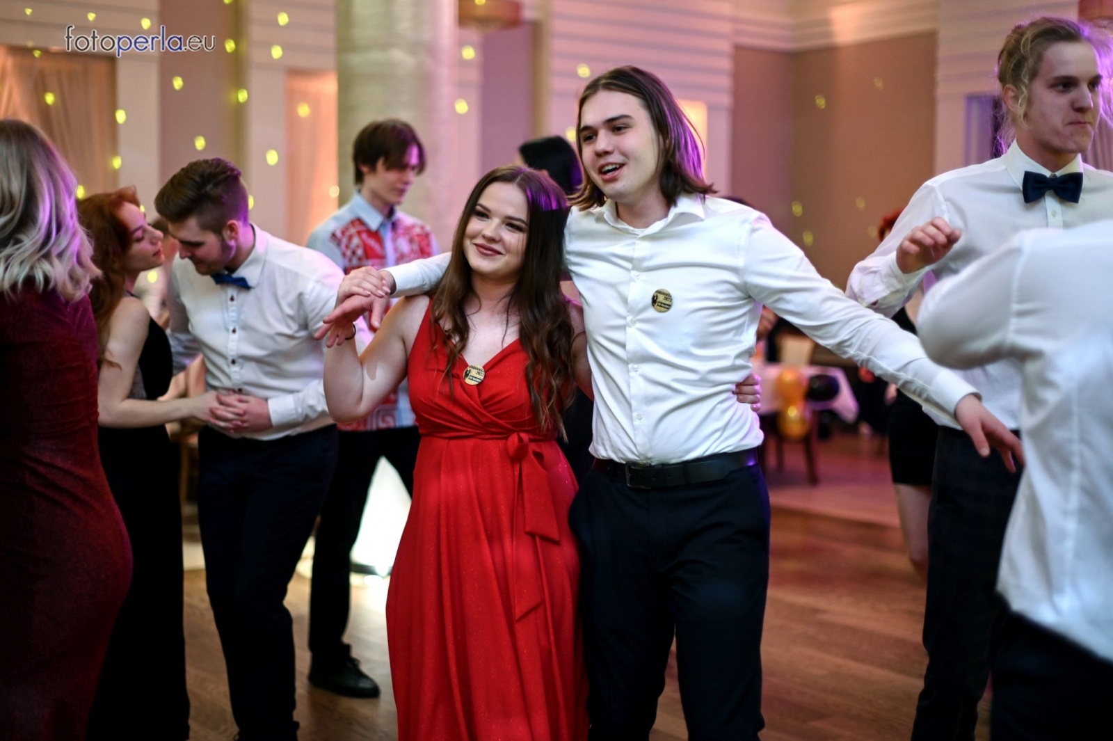 Zdjęcie w galerii na portalu naszraciborz.pl: Przeżyjmy to jeszcze raz. Ekonomik bawił się w dworku Komorno [FOTO] wiadomości z regionu