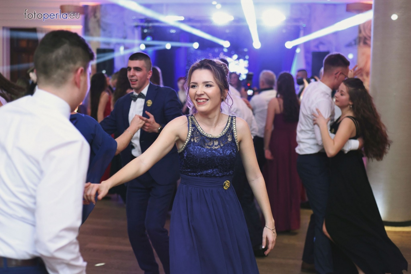 Zdjęcie w galerii na portalu naszraciborz.pl: Przeżyjmy to jeszcze raz. Ekonomik bawił się w dworku Komorno [FOTO] wiadomości z regionu