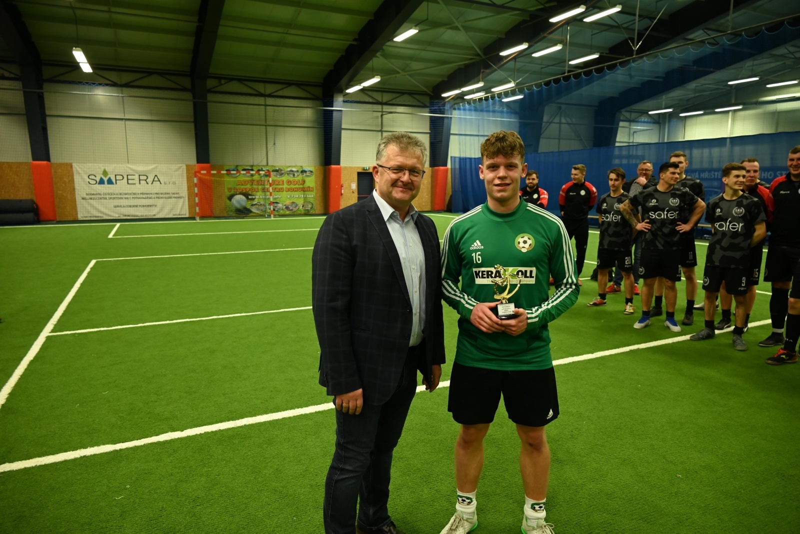 Zdjęcie w galerii na portalu naszraciborz.pl: LKS Tworków z Pucharem Wójta Krzyżanowic wiadomości z regionu