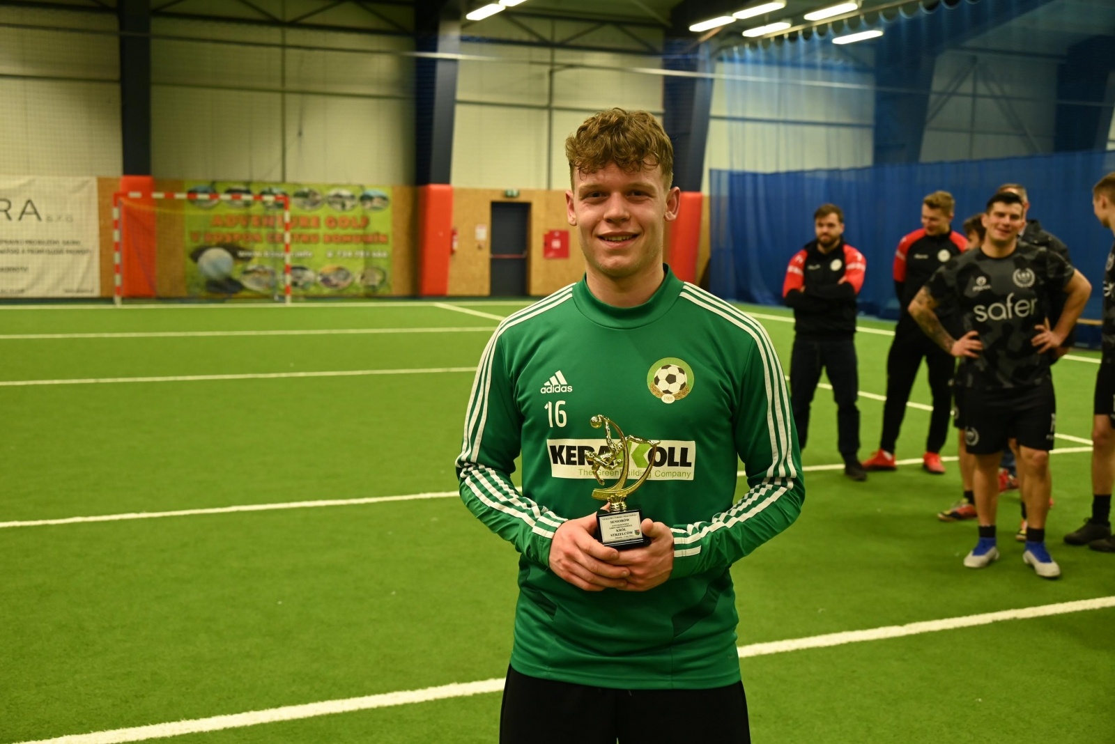 Zdjęcie w galerii na portalu naszraciborz.pl: LKS Tworków z Pucharem Wójta Krzyżanowic wiadomości z regionu