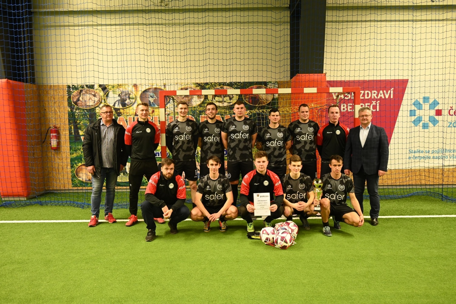 Zdjęcie w galerii na portalu naszraciborz.pl: LKS Tworków z Pucharem Wójta Krzyżanowic wiadomości z regionu