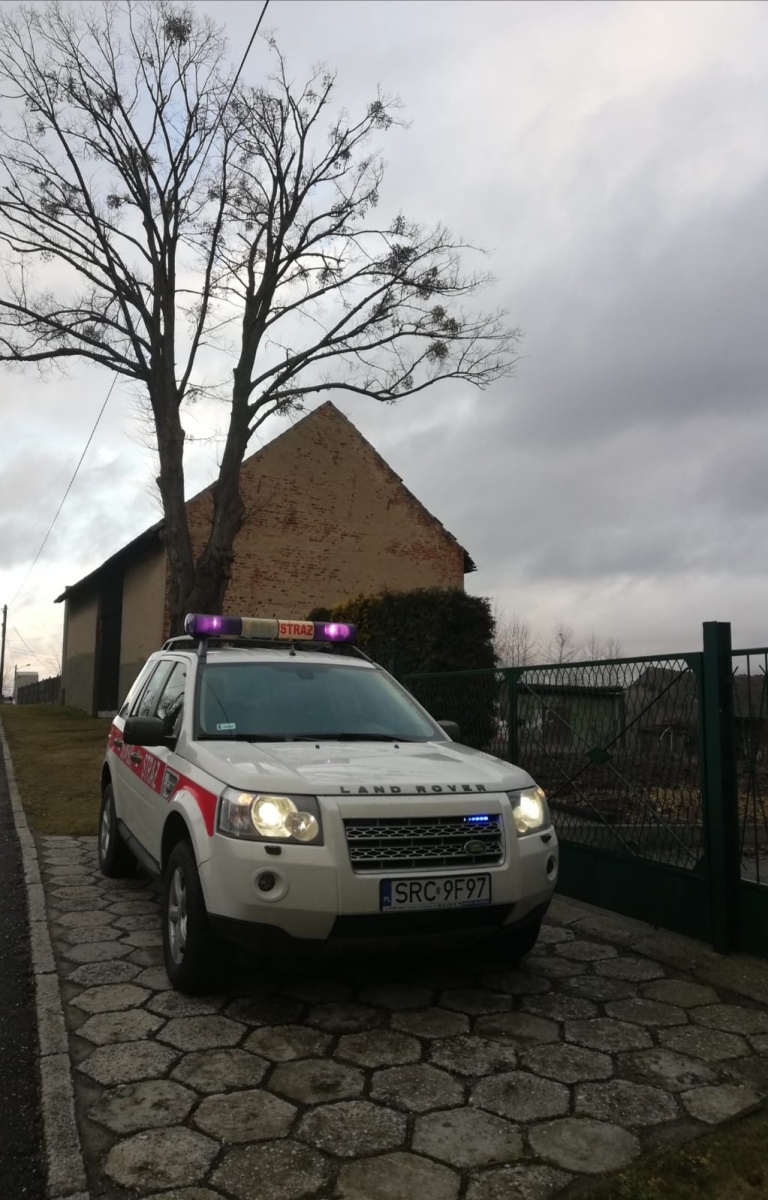 Zdjęcie w galerii na portalu naszraciborz.pl: Raport 998. 50 tys. złotych strat w pożarze poddasza w Bolesławiu [FOTO] wiadomości z regionu