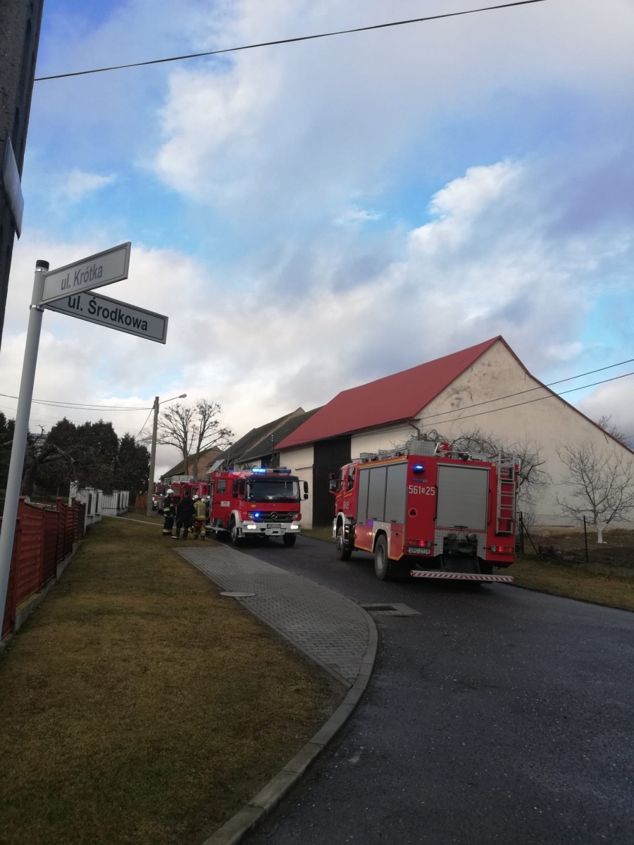 Zdjęcie w galerii na portalu naszraciborz.pl: Raport 998. 50 tys. złotych strat w pożarze poddasza w Bolesławiu [FOTO] wiadomości z regionu