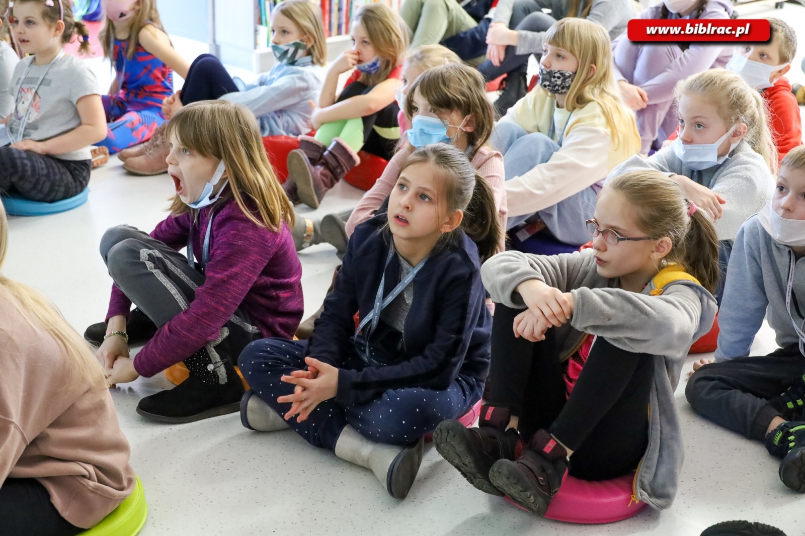Zdjęcie w galerii na portalu naszraciborz.pl: Zajęcia o architekturze rozpoczęły Kulturalne Ferie z Biblioteką wiadomości z regionu