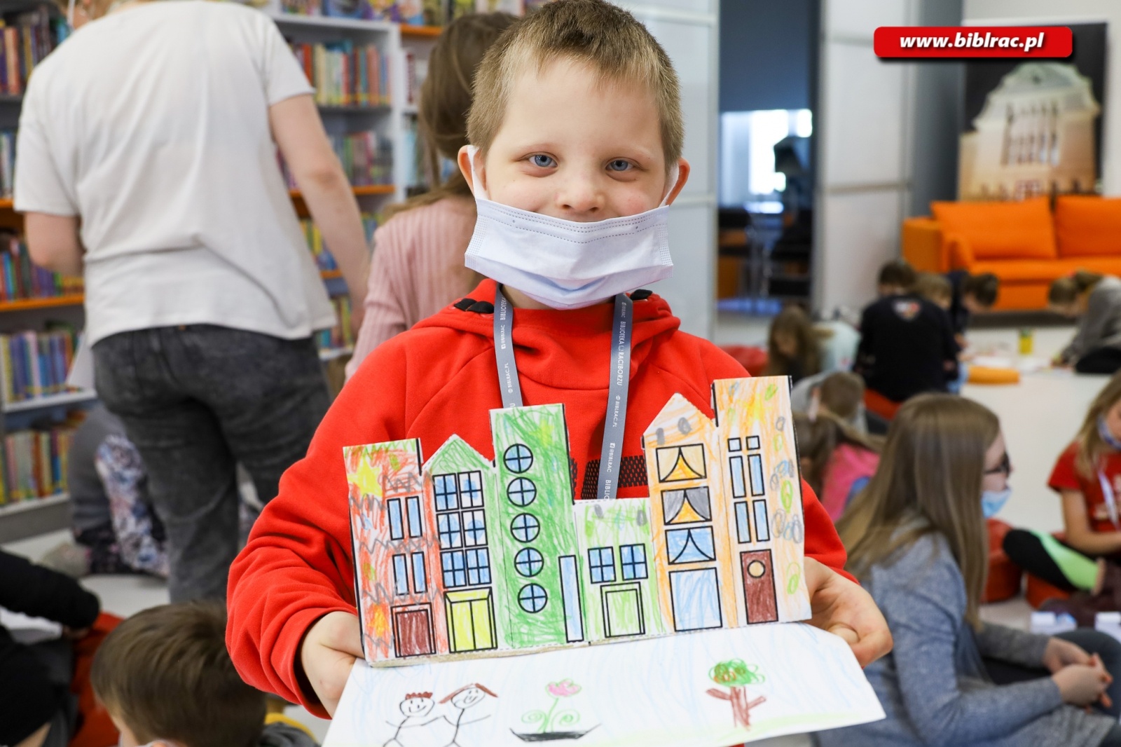 Zdjęcie w galerii na portalu naszraciborz.pl: Zajęcia o architekturze rozpoczęły Kulturalne Ferie z Biblioteką wiadomości z regionu