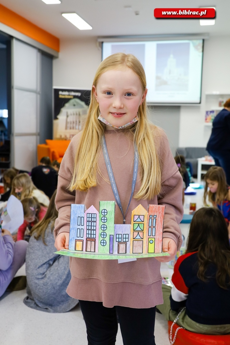 Zdjęcie w galerii na portalu naszraciborz.pl: Zajęcia o architekturze rozpoczęły Kulturalne Ferie z Biblioteką wiadomości z regionu