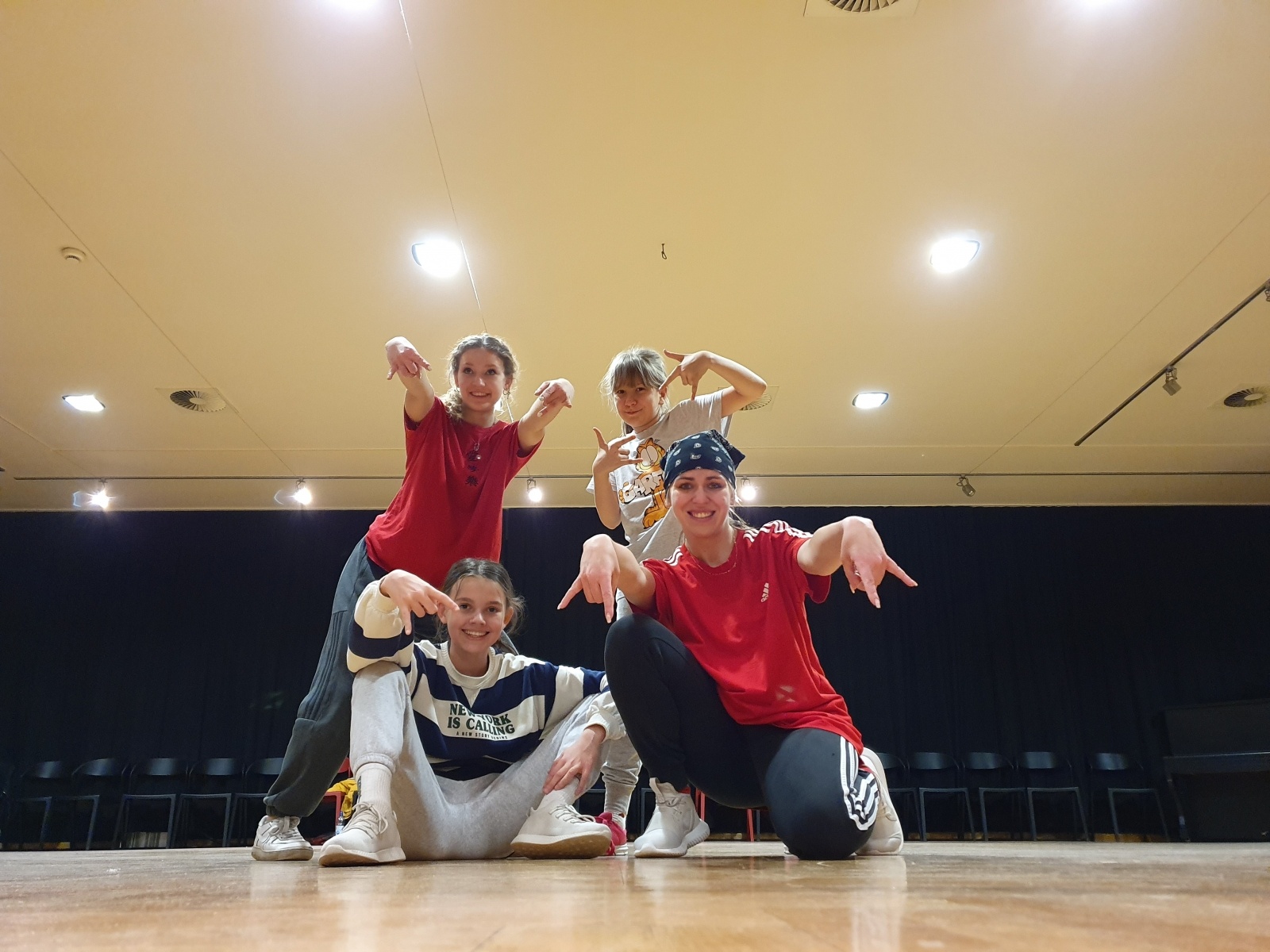 Zdjęcie w galerii na portalu naszraciborz.pl: Rzeźba, krosno i taniec. Ferie z RCK wiadomości z regionu