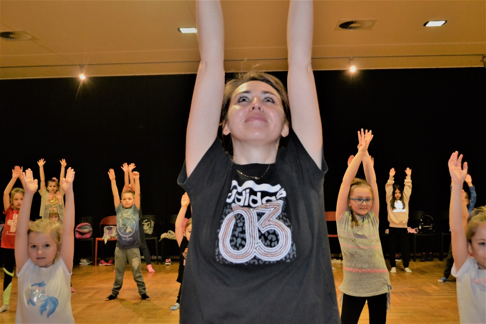 Zdjęcie w galerii na portalu naszraciborz.pl: Rzeźba, krosno i taniec. Ferie z RCK wiadomości z regionu