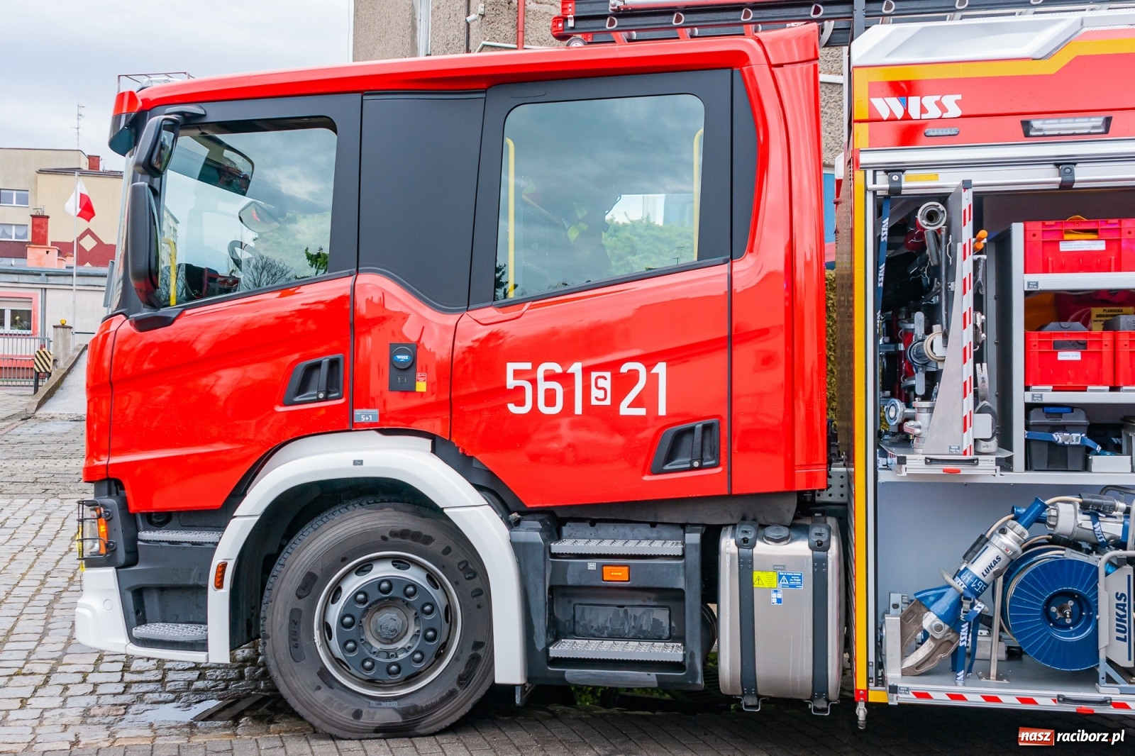Zdjęcie w galerii na portalu naszraciborz.pl: Raciborscy strażacy pochwalili się nowymi wozami bojowymi [FOTO i WIDEO] wiadomości z regionu