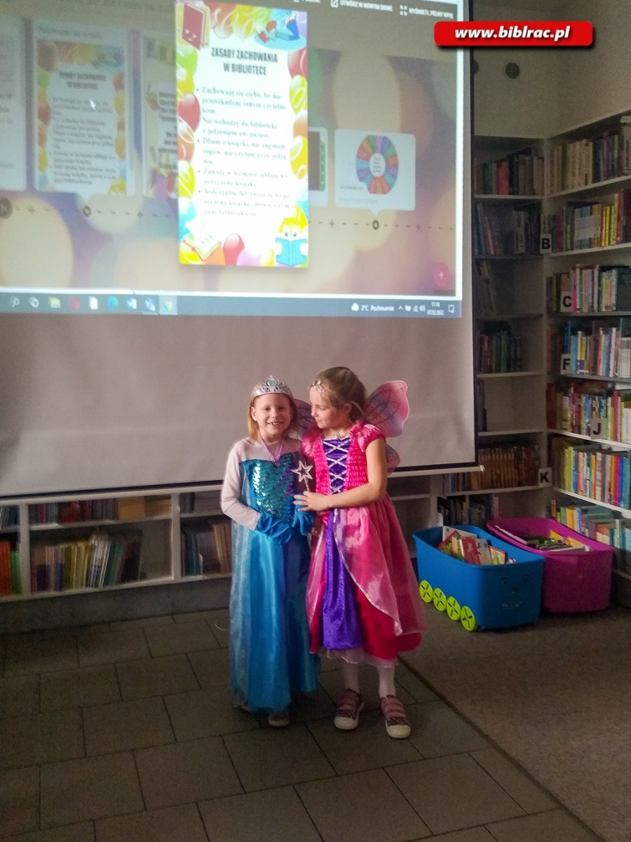 Zdjęcie w galerii na portalu naszraciborz.pl: Biblioteka w Markowicach przywitała nowych czytelników wiadomości z regionu