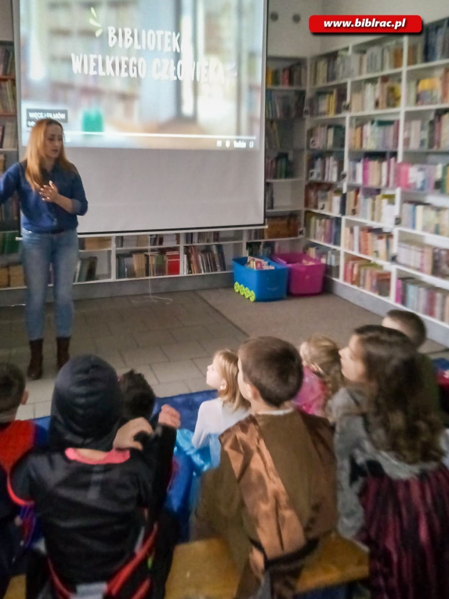 Zdjęcie w galerii na portalu naszraciborz.pl: Biblioteka w Markowicach przywitała nowych czytelników wiadomości z regionu
