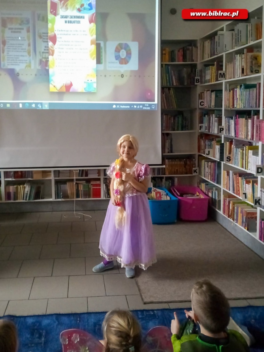 Zdjęcie w galerii na portalu naszraciborz.pl: Biblioteka w Markowicach przywitała nowych czytelników wiadomości z regionu