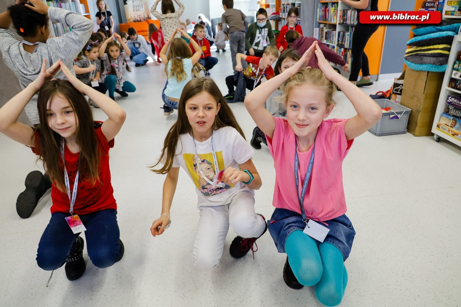 Zdjęcie w galerii na portalu naszraciborz.pl: Księżniczka, rycerz i smok, czyli teatr w bibliotece wiadomości z regionu
