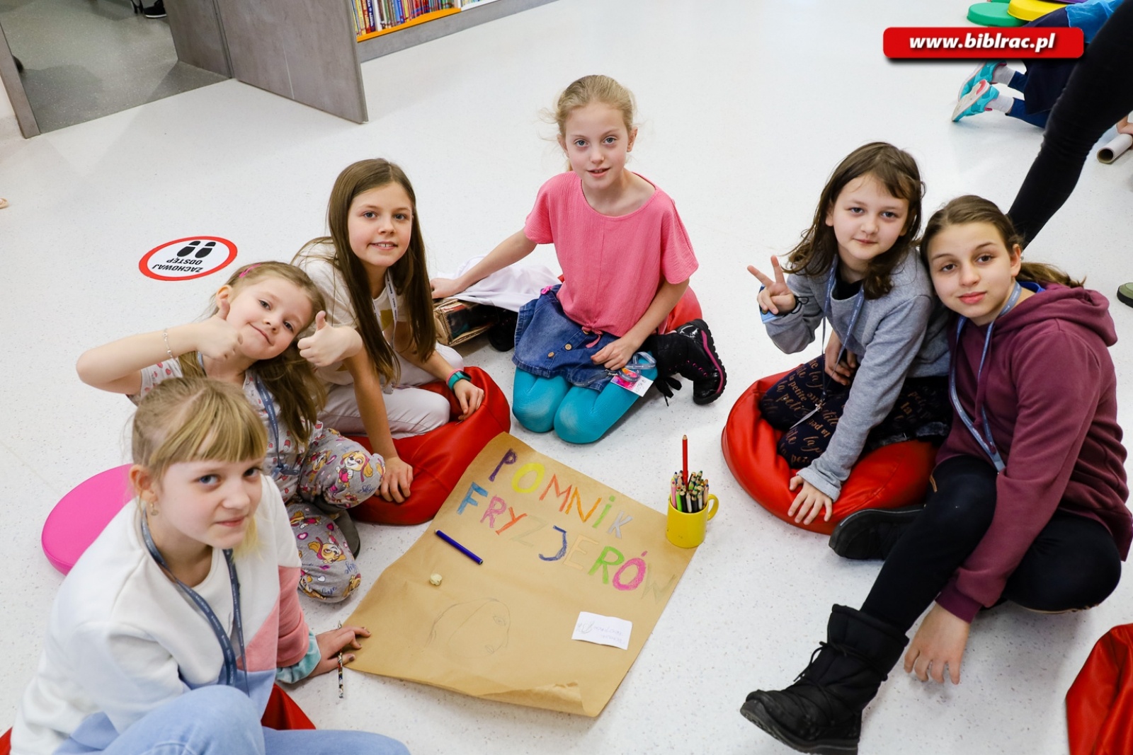 Zdjęcie w galerii na portalu naszraciborz.pl: Księżniczka, rycerz i smok, czyli teatr w bibliotece wiadomości z regionu