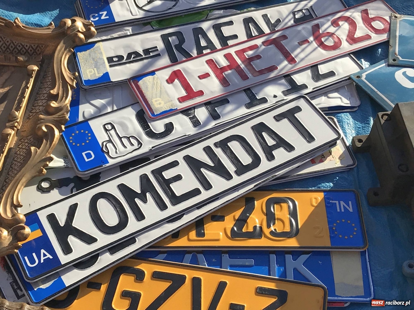 Zdjęcie w galerii na portalu naszraciborz.pl: Na raciborski targ staroci wraca frekwencja wiadomości z regionu