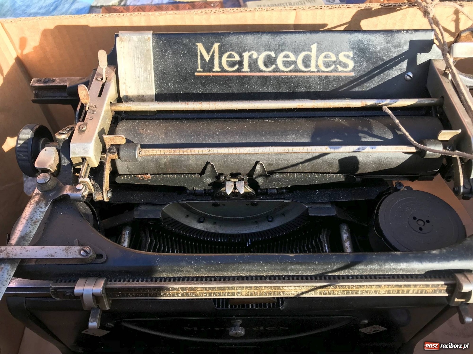 Zdjęcie w galerii na portalu naszraciborz.pl: Na raciborski targ staroci wraca frekwencja wiadomości z regionu