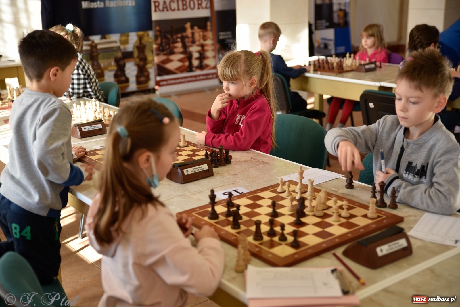 Zdjęcie w galerii na portalu naszraciborz.pl: Młodzi szachiści w rywalizacji o Puchar Prezydenta [FOTO] wiadomości z regionu