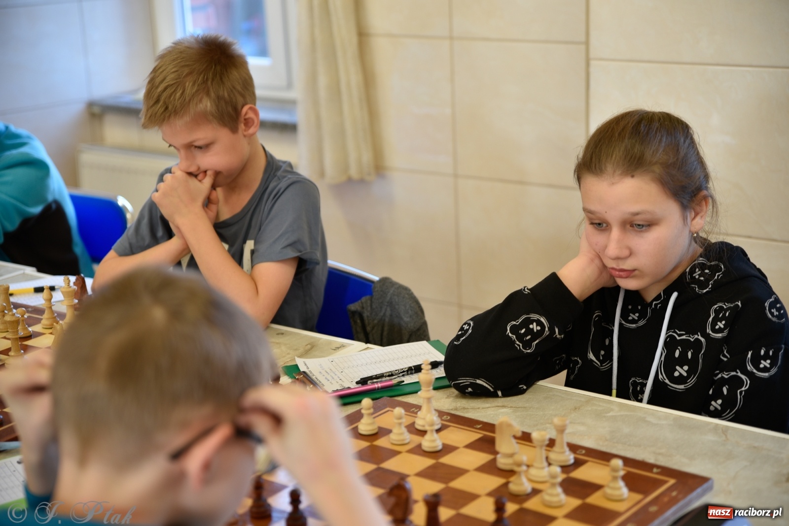 Zdjęcie w galerii na portalu naszraciborz.pl: Młodzi szachiści w rywalizacji o Puchar Prezydenta [FOTO] wiadomości z regionu