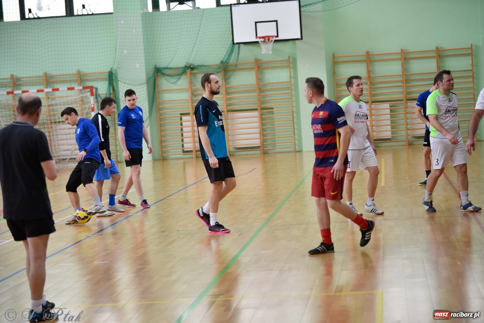 Zdjęcie w galerii na portalu naszraciborz.pl: Turniej siatkonogi w Arenie Rafako [FOTO] wiadomości z regionu