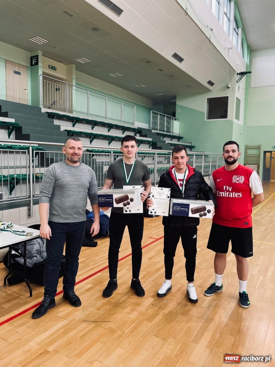 Zdjęcie w galerii na portalu naszraciborz.pl: Turniej siatkonogi w Arenie Rafako [FOTO] wiadomości z regionu