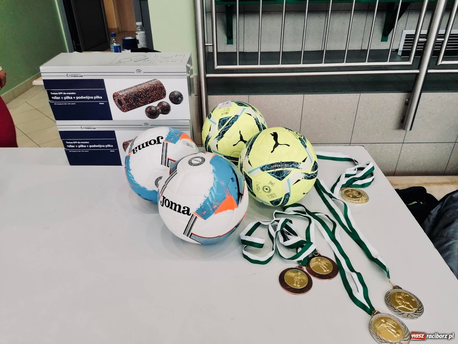 Zdjęcie w galerii na portalu naszraciborz.pl: Turniej siatkonogi w Arenie Rafako [FOTO] wiadomości z regionu