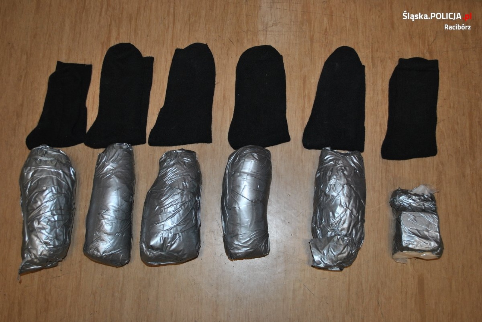 Zdjęcie w galerii na portalu naszraciborz.pl: Raciborscy kryminalni przejęli ogromną ilość narkotyków. Zatrzymano trzech mężczyzn wiadomości z regionu