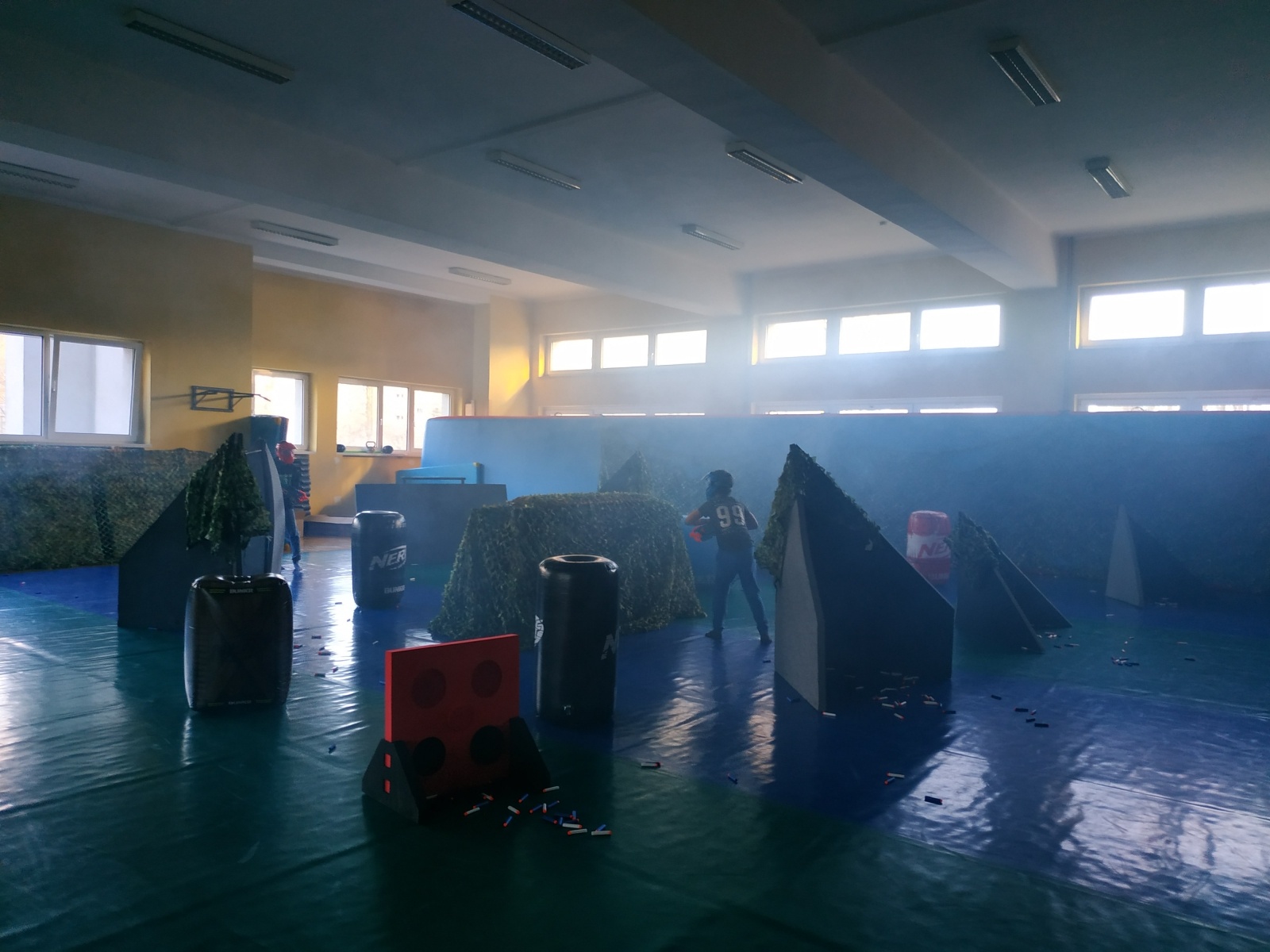 Zdjęcie w galerii na portalu naszraciborz.pl: Rywalizacja w NERF połączyła pokolenia [FOTO] wiadomości z regionu