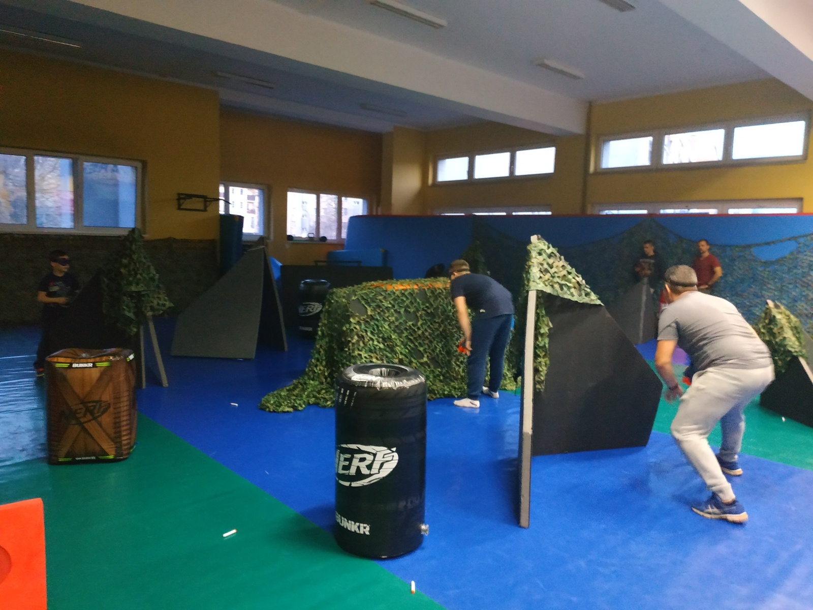 Zdjęcie w galerii na portalu naszraciborz.pl: Rywalizacja w NERF połączyła pokolenia [FOTO] wiadomości z regionu