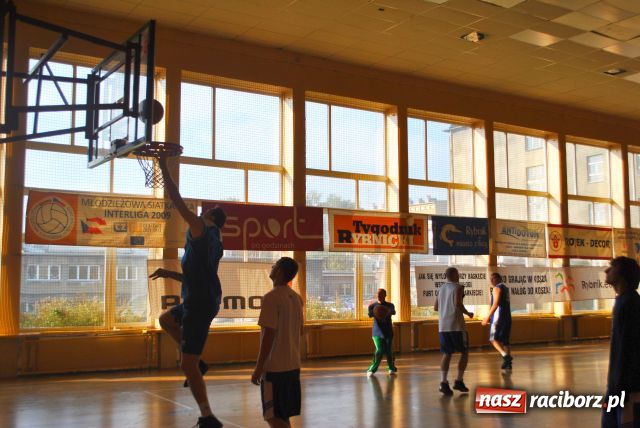 Zdjęcie w galerii na portalu naszraciborz.pl: Racibórz znów wygrywa w Rybniku wiadomości z regionu