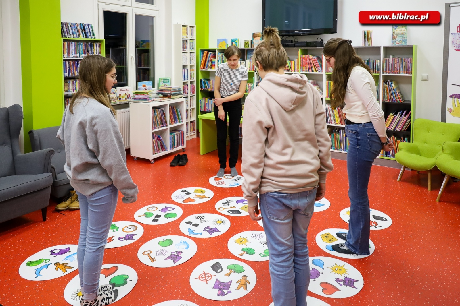 Zdjęcie w galerii na portalu naszraciborz.pl: Nocny maraton planszówek w raciborskiej bibliotece wiadomości z regionu