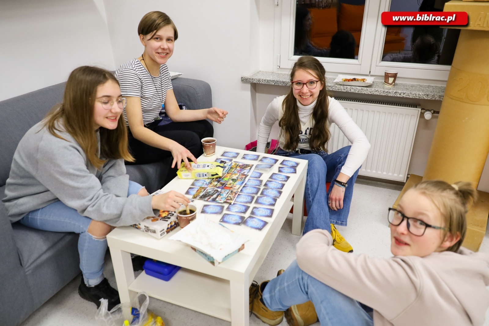 Zdjęcie w galerii na portalu naszraciborz.pl: Nocny maraton planszówek w raciborskiej bibliotece wiadomości z regionu