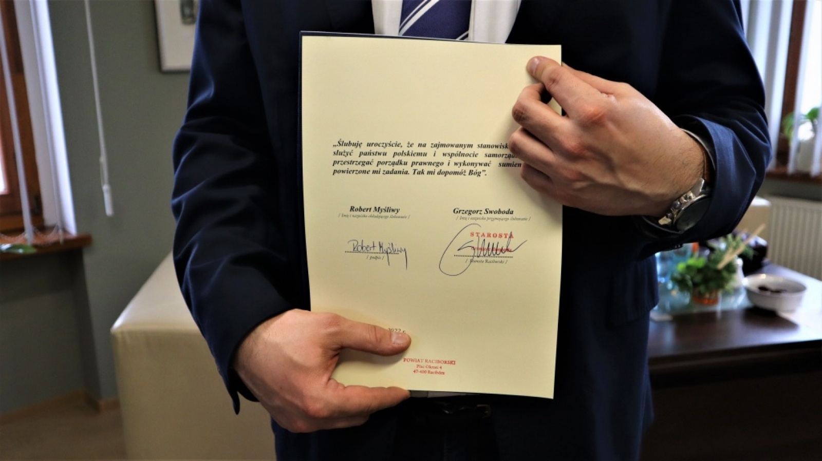 Zdjęcie w galerii na portalu naszraciborz.pl: Myśliwy złożył ślubowanie, w ZSO nr 1 konkurs wiadomości z regionu