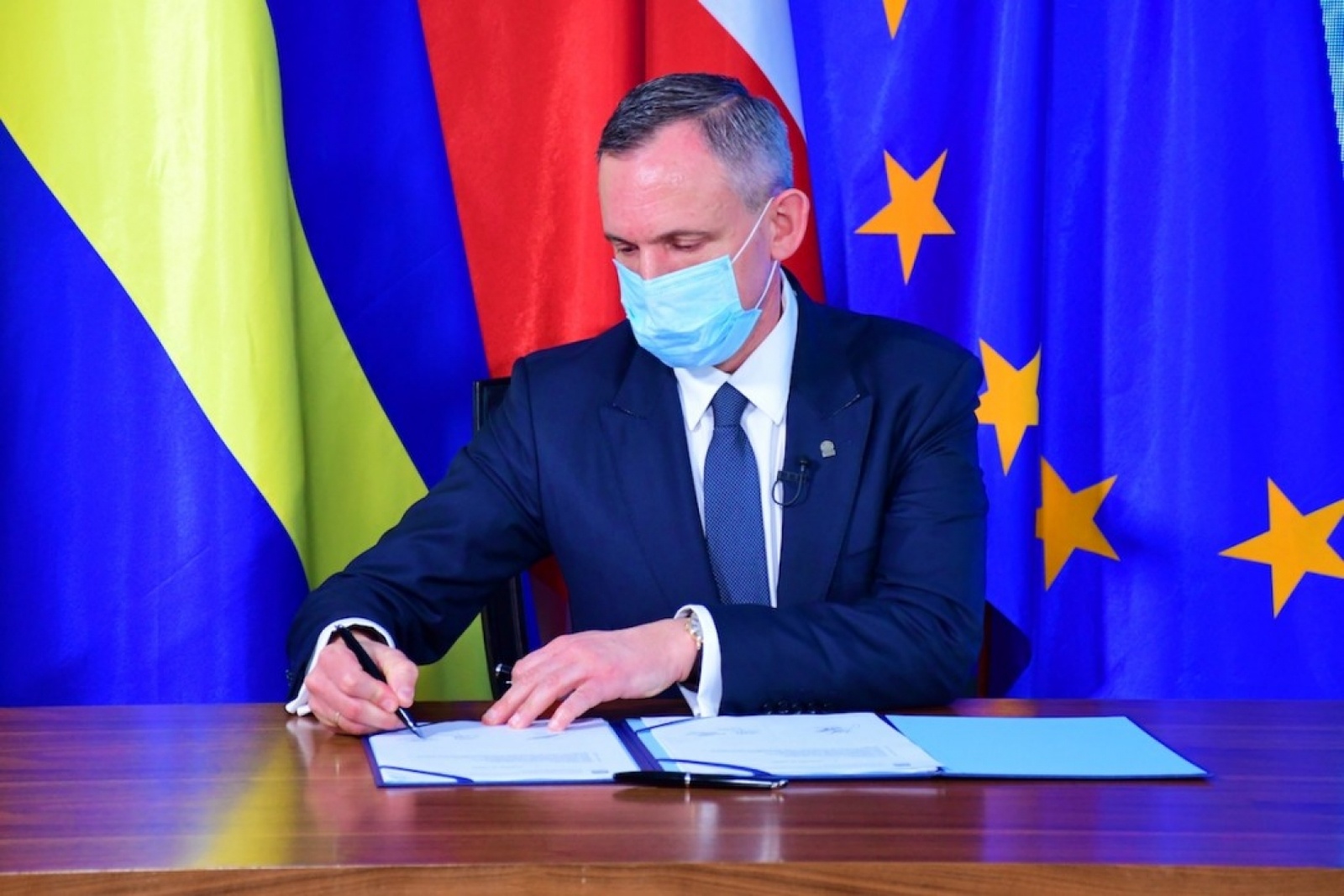 Zdjęcie w galerii na portalu naszraciborz.pl: NFOŚiGW przekaże blisko 26 mln zł dotacji dla Województwa Śląskiego na wdrażanie Programu ochrony powietrza w ramach unijnego projektu LIFE wiadomości z regionu