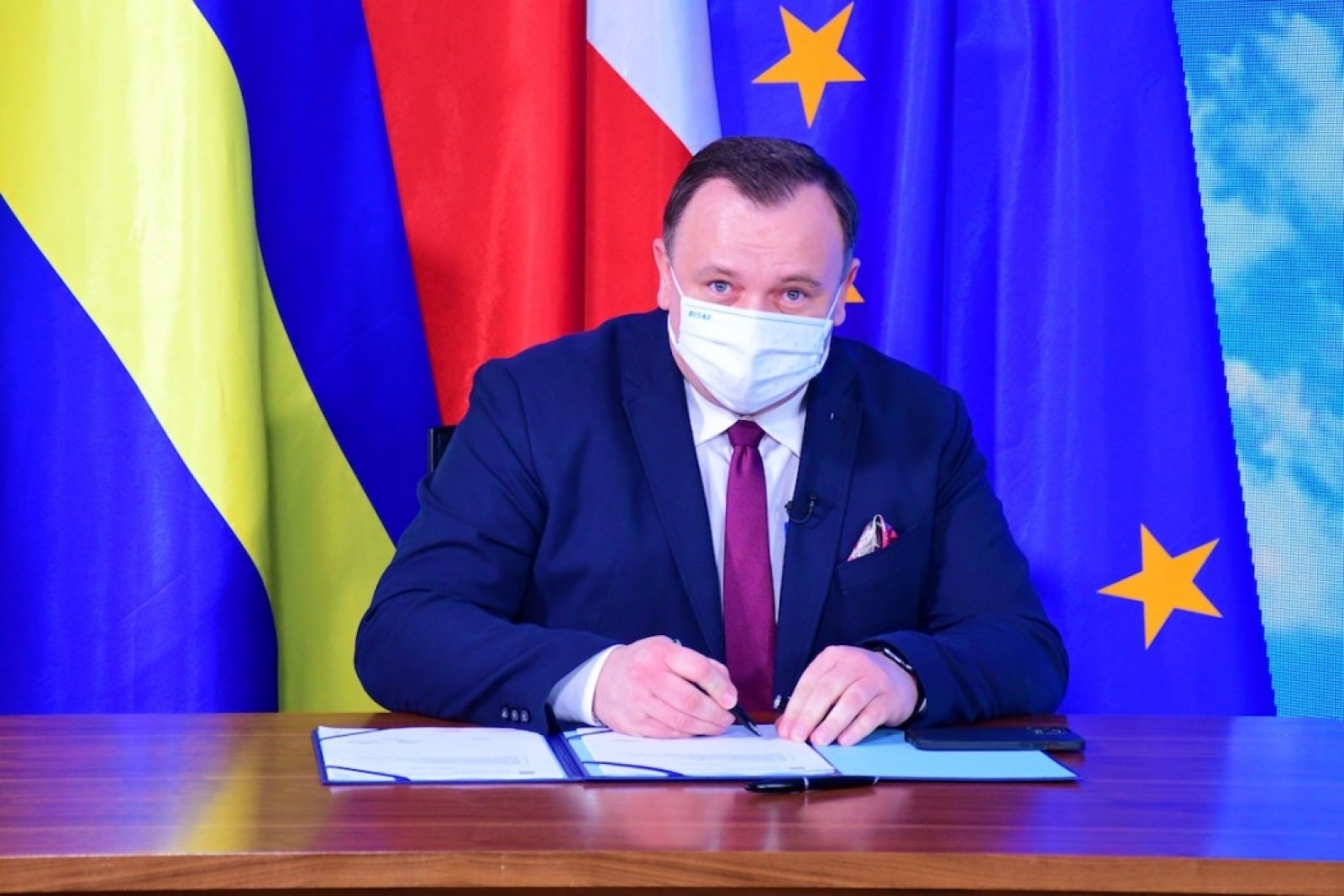 Zdjęcie w galerii na portalu naszraciborz.pl: NFOŚiGW przekaże blisko 26 mln zł dotacji dla Województwa Śląskiego na wdrażanie Programu ochrony powietrza w ramach unijnego projektu LIFE wiadomości z regionu