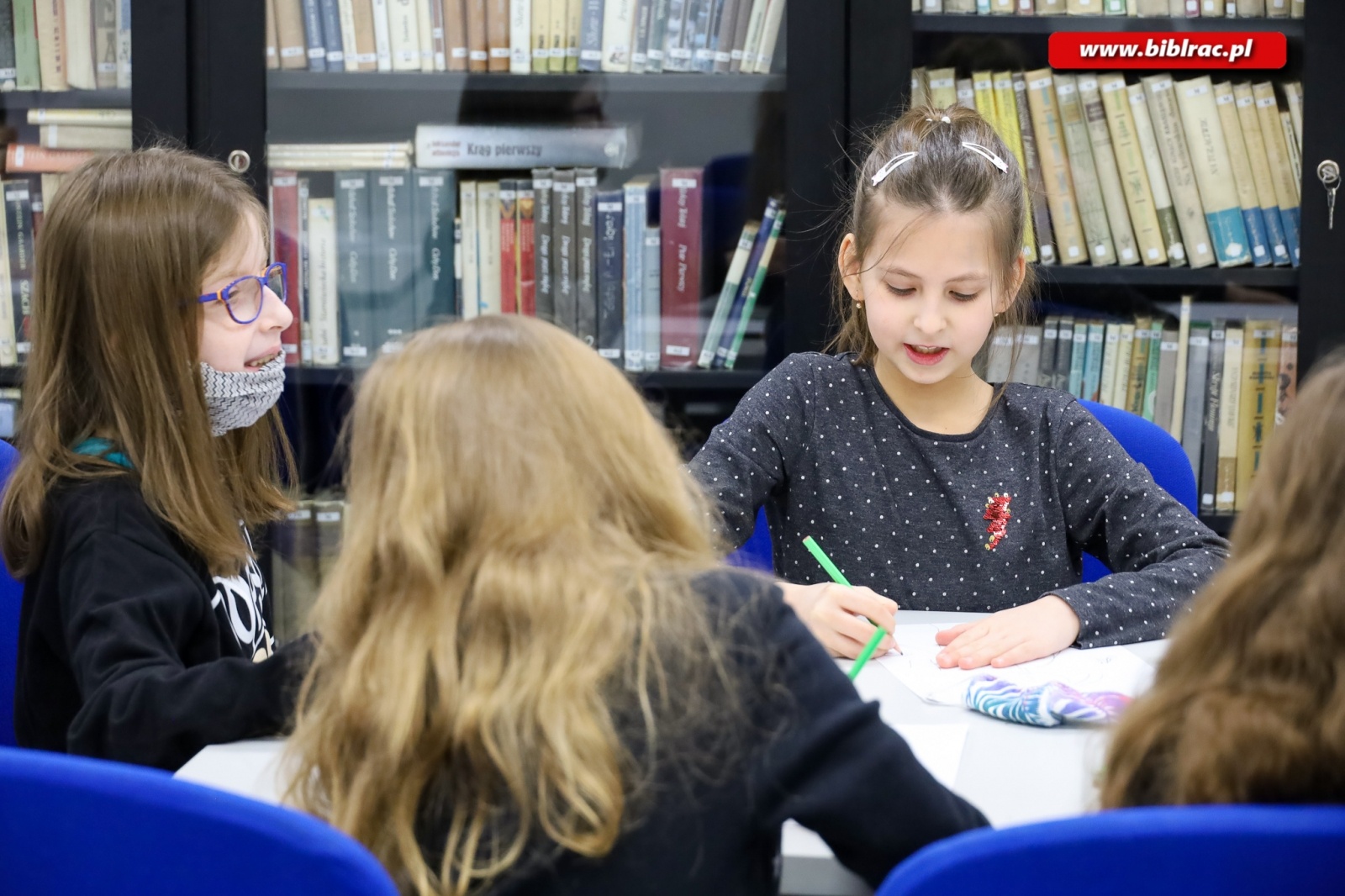 Zdjęcie w galerii na portalu naszraciborz.pl: Disney i manga w bibliotece. Warsztaty z Szymonem Telukiem [FOTO] wiadomości z regionu