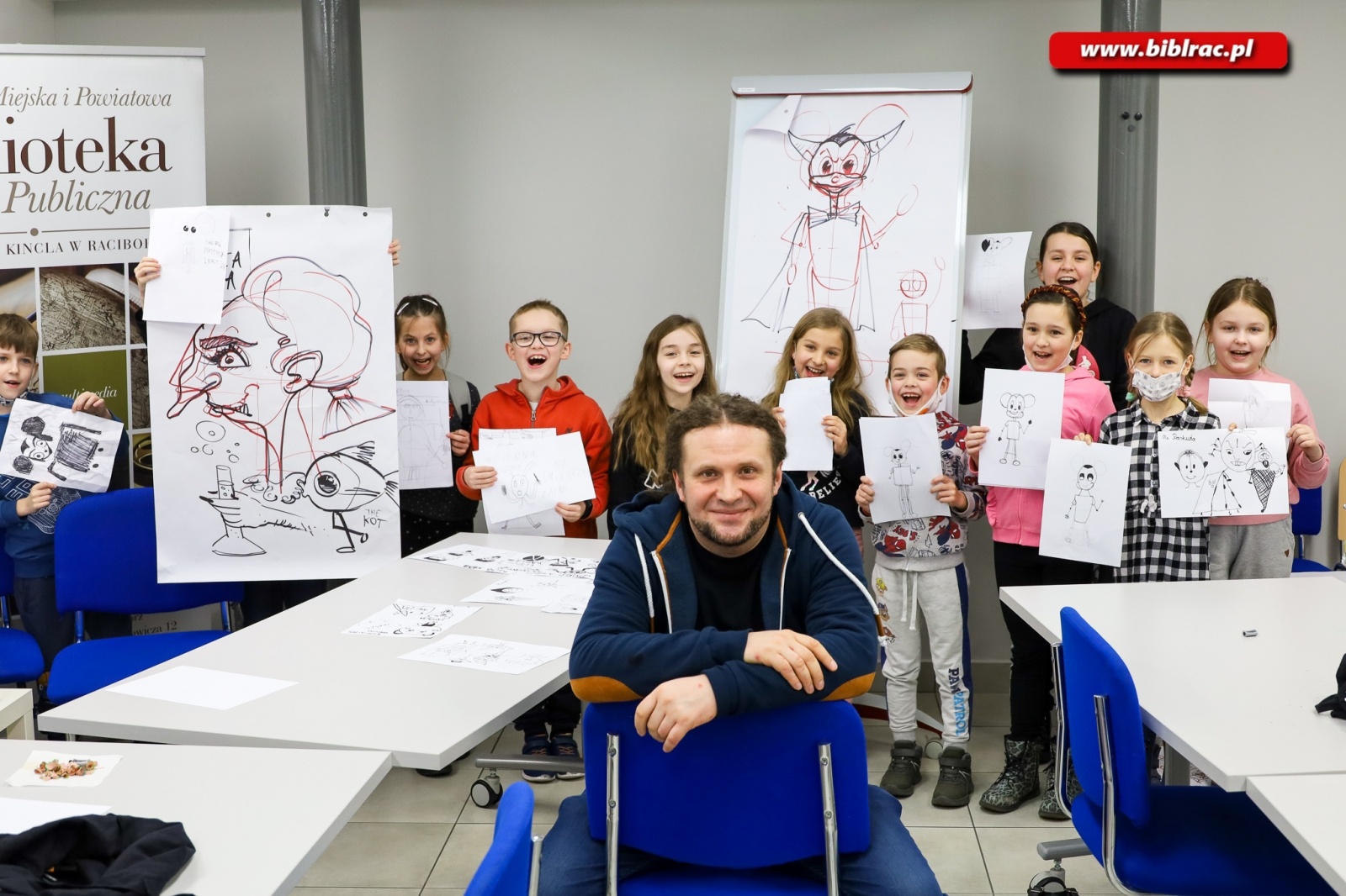 Zdjęcie w galerii na portalu naszraciborz.pl: Disney i manga w bibliotece. Warsztaty z Szymonem Telukiem [FOTO] wiadomości z regionu